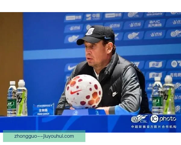 斯卢茨基执教申花首季惊艳崛起战术革新点燃球队冲冠新希望再出发